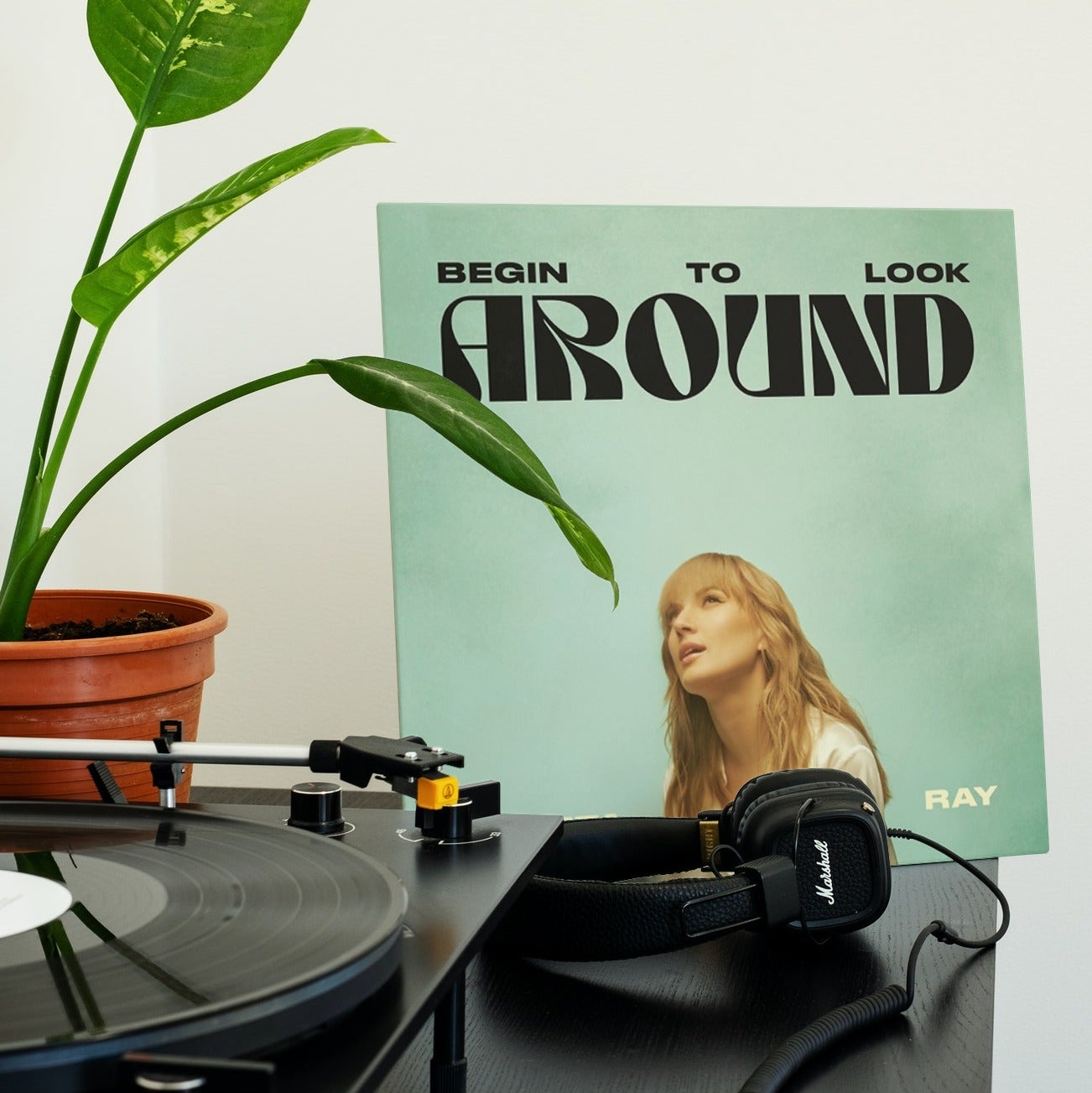 Gretta Ray - Begin To Look Around - Vinyl LP Record